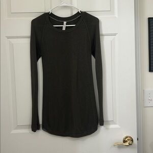 lululemon athletics women’s green Crewneck Sweater